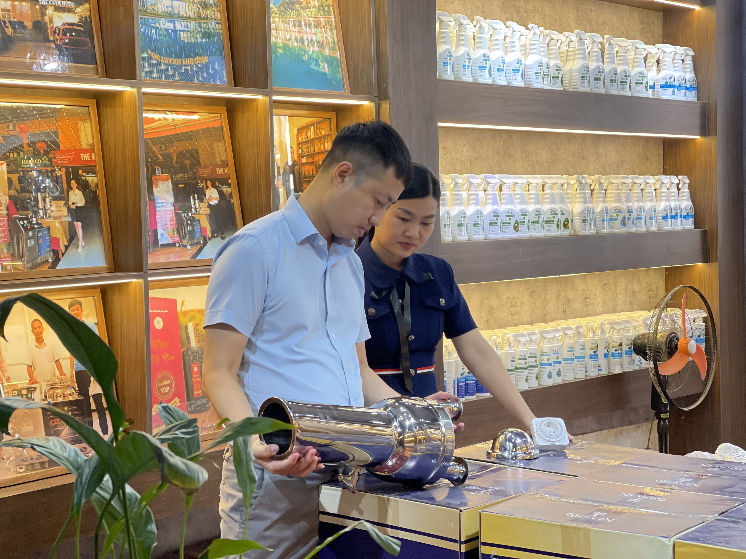 Máy lão hóa rượu và khử độc rượu GIPWIN 1.8L - Hàng chính hãng