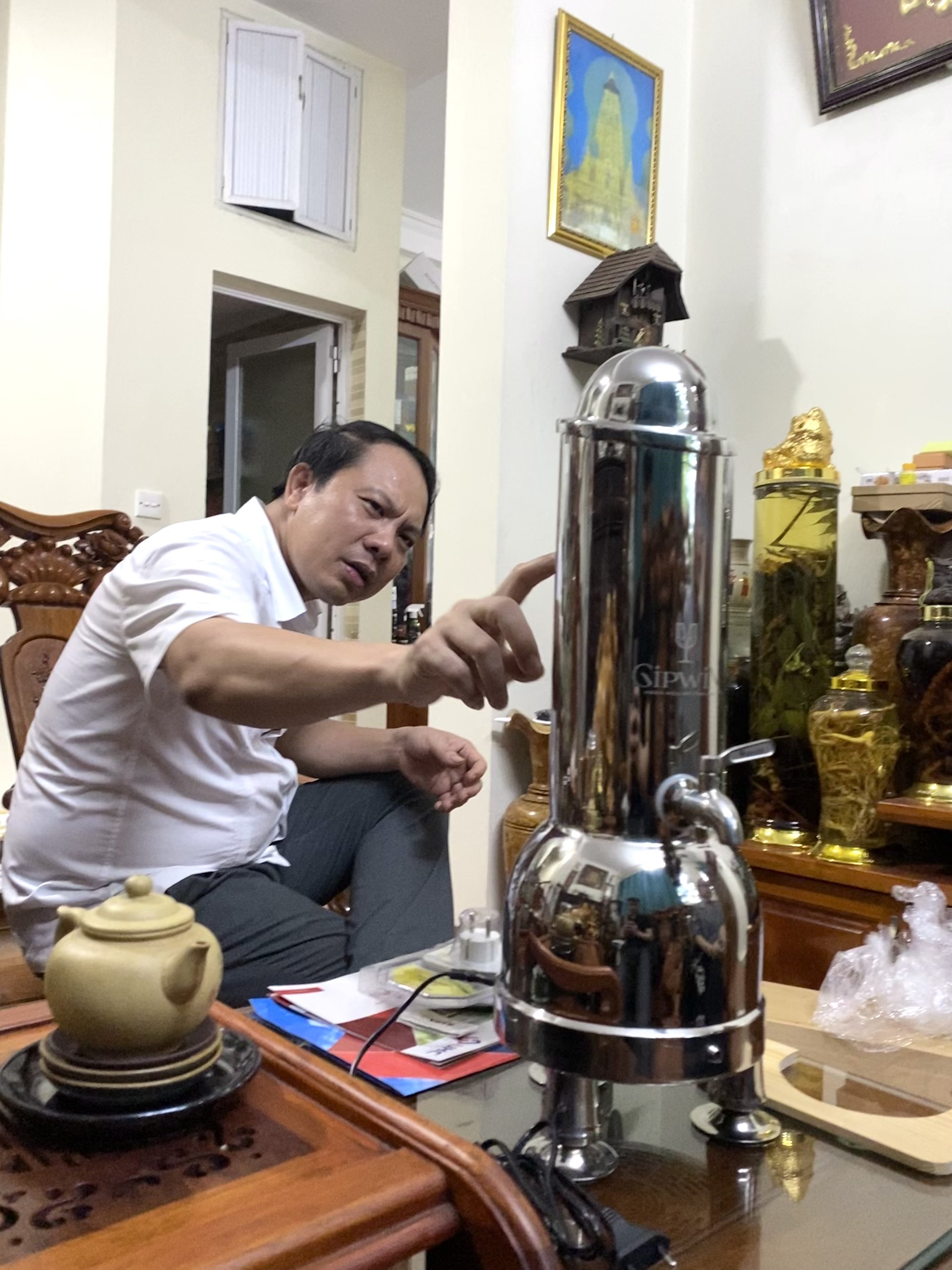 Máy lão hóa rượu và khử độc rượu GIPWIN 1.8L - Hàng chính hãng