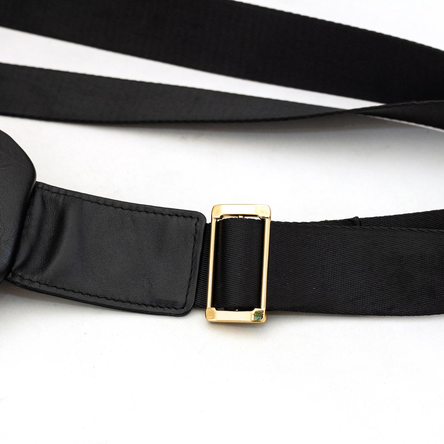 Túi đeo chéo KURO | MSCB-02 | Anh Tho Leather