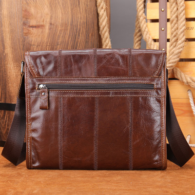 Túi đeo chéo nam DA BÒ THẬT phong cách mới - BEE GEE DCN9296