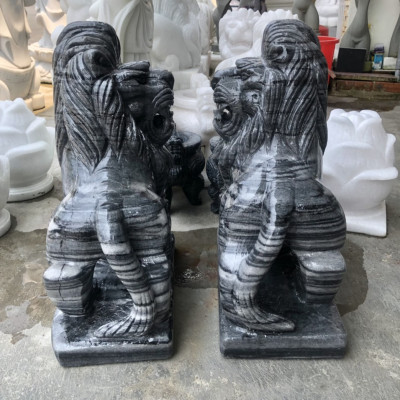 Cặp Sư Tử phong thủy đá cẩm thạch vân đen - Cao 40 cm