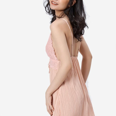 Váy 2 dây voan Pink Stull ren ngực nude