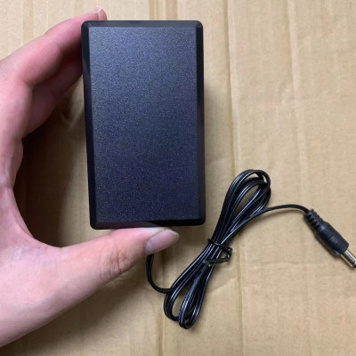 Bộ chuyển đổi nguồn DC Adapter 9V-3A ZB090300-3SE, cáp dài 1.5m, chân cắm tròn 5.5x2.5mm