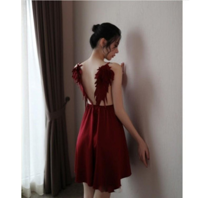 Váy ngủ lụa 2 dây có cánh
