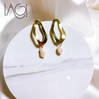 Earrings đeo tai thiết kế đơn giản, thời trang cho nữ