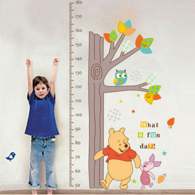 Decal tranh dán tường thước đo chiều cao Gấu Pooh vui vẻ AmyShop DTD009 (70 x 135 cm)