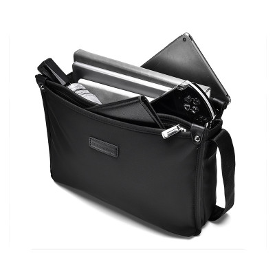 Túi đeo chéo nam phong cách mới  - BEE GEE DCN9431