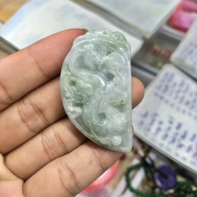 Mặt dây chuyền Rồng phụng phong thủy đá ngọc phỉ thúy