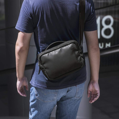 Túi Đeo Đa Năng TOMTOC Crossbody Breeze For Tech Accessories and Tablet/Notebook 11 inch T20S1D1