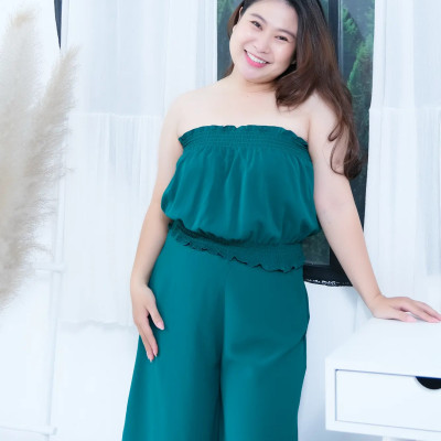 Đồ Bộ Mặc Nhà LMcation - Áo ống Carol & Quần váy lửng Vera - Xanh lá cây