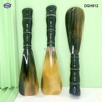 Đón giày bằng sừng tay cầm đốt trúc VIP (Dài 20cm) DGH912 - Chuyên dụng cho giày cao cấp - Cho giày Nam & Nữ - Product of HAHANCO