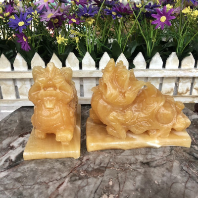 Cặp Tỳ Hưu phong thủy đá ngọc hoàng long có đế - Dài 13 cm