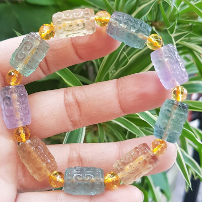 Vòng Tay nữ charm cao cấp Đá Fluorit tự nhiên đa sắc màu kiểu hạt 10mm phối tròn đẹp sang các Chị đeo xinh tay may mắn tài lộc cả năm ạ