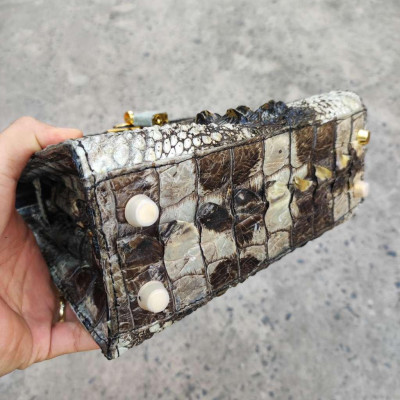 Túi xách nữ Da cá sấu nguyên thủy mộc mạc!