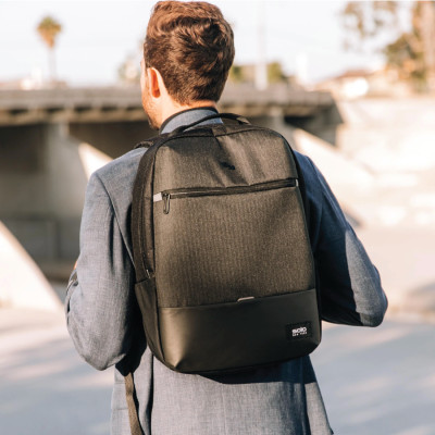 Balo Solo Gravity A/D 15.6 inch - Đen - GRV703-4. Ba lô kích thước Cao 49.5 x Ngang 38 x Rộng 14 cm. Bảo hành 5 năm