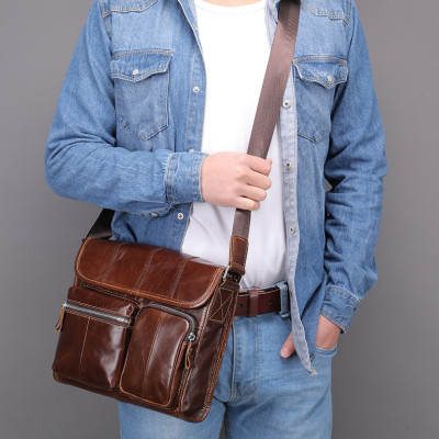 Túi đeo chéo nam DA BÒ THẬT phong cách mới - BEE GEE DCN9296