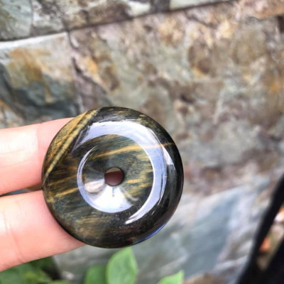 Mặt Dây Chuyềnn Đồng Tiền Điếu đá mắt hổ đen xanh xíu vàng tự nhiên  size 33mm x dầy 8,5mm  Nam mệnh Thủy Mộc 