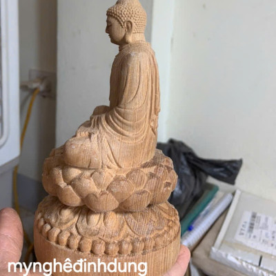 Tượng phật thích ca bằng gỗ ngọc Am thơm nức cao 15x8x8cm 
