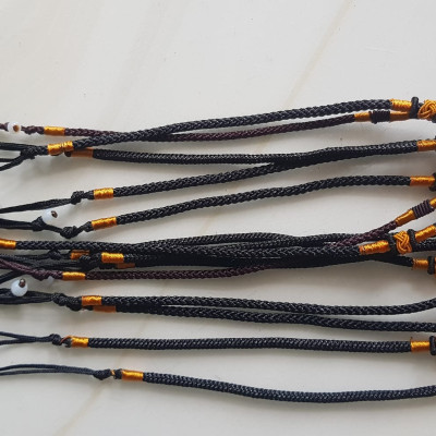 Sợi Dây Đeo cổ mới ĐEN Kiểu dạng rút đẹp Size 3mm x dài trồng cổ Anh Chị tự chỉnh theo ý 23cm - 30cm Phối với mặt Phật, mặt dây chuyền nam nữ đeo được hết rẻ đẹp ạ