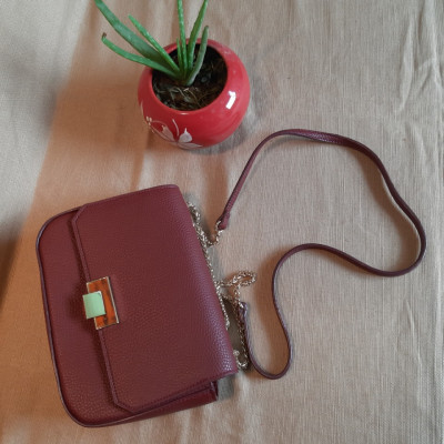 Túi đeo chéo sang trọng thời trang