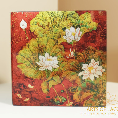 Hộp Lưu Niệm Sơn Mài Họa Tiết Ao Hoa Sen