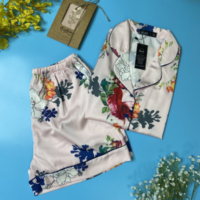 Bộ Pyjama nữ, đồ mặc nhà VILADY-B113 kiểu quần đùi tay cộc họa tiết Bông, chất liệu lụa Pháp cao cấp