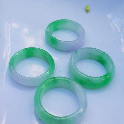 Nhẫn đeo tay nữ đá cẩm thạch tự nhiên Màu xanh lý tươi trắng bóng rất đẹp Nhẫn Ni 17mm x cao 6mm/7mm