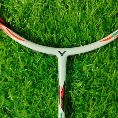 Vợt Cầu Lông Victor Thruster Ryuga CLS 4U Màu Trắng Cam Chính Hãng