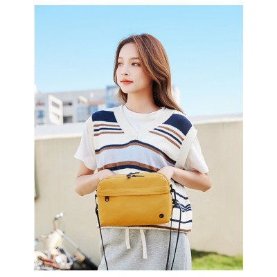Túi đeo chéo nữ phong cách dễ thương – BEE GEE DCNU1051A