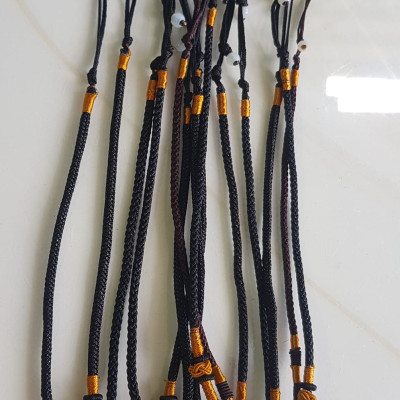 Sợi Dây Đeo cổ mới ĐEN Kiểu dạng rút đẹp Size 3mm x dài trồng cổ Anh Chị tự chỉnh theo ý 23cm - 30cm Phối với mặt Phật, mặt dây chuyền nam nữ đeo được hết rẻ đẹp ạ