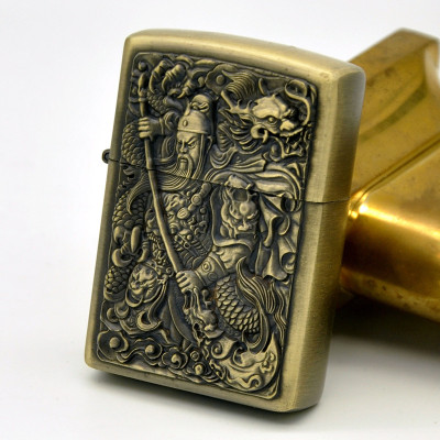 Hột Quẹt Xăng Hình Quan Công Khắc Nổi Tặng Kèm Chai Xăng Độc Đáo Đẹp Lạ, Bật Lửa Zippoo Chạm Khắc Quan Công Cổ Điển Sang Trọng