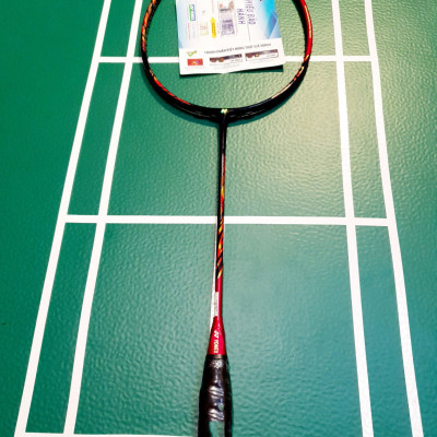 Vợt Cầu Lông Khung Carbon 4U Căng Sẵn 10kg (100zz,800,11Pro..) + Tặng Cuốn Cán Và Bao Đựng Vợt