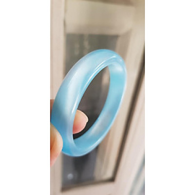 Vòng tay nữ đá mắt mèo Xanh dương nhẹ bản hẹ mới Ni 53mm x cao 12mm x dầy 6,5mm Nữ 49kg - 54kg đeo Vòng màu xanh dương nhẹ xinh tươi đẹp rẻ lắm chuẩn hợp nữ mệnh thuỷ mệnh mộc ạ