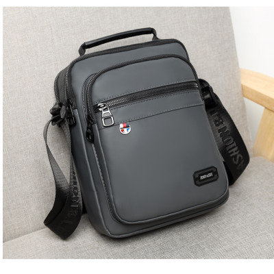 Túi đeo chéo nam phong cách mới  - BEE GEE DCN9254