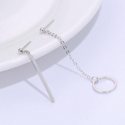 Bông tai bất đối xứng thanh thẳng và vòng tròn thả xích 1 đôi