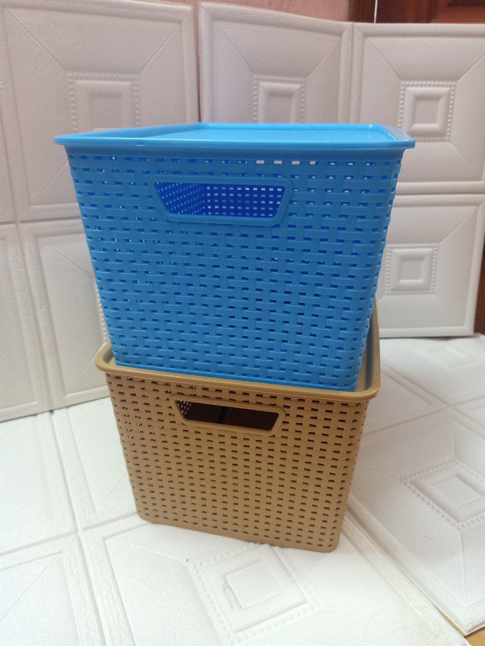 Combo 2 rổ đựng đồ đa năng có nắp đậy - 42x29.5x22.3(cm) giao màu ngẫu nhiên