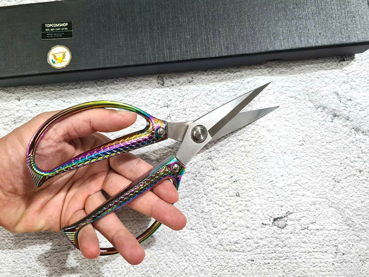 Kéo hợp kim TITAN Double Fish Pattern MÃ DT163