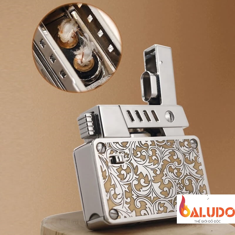 Vỏ hộp quẹt bật lửa xăng đá CF-707 có 2 đầu bấc đánh lửa, khóa chốt an toàn