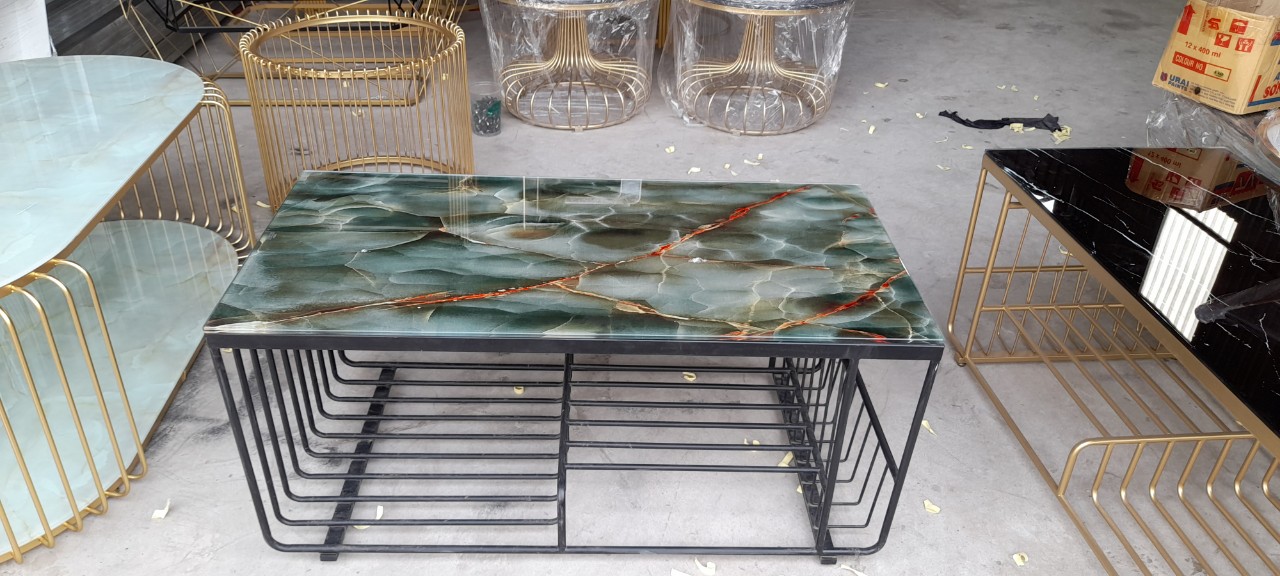Bàn trà kim loại mặt kính Juno Sofa 50 x 100x 45 cm