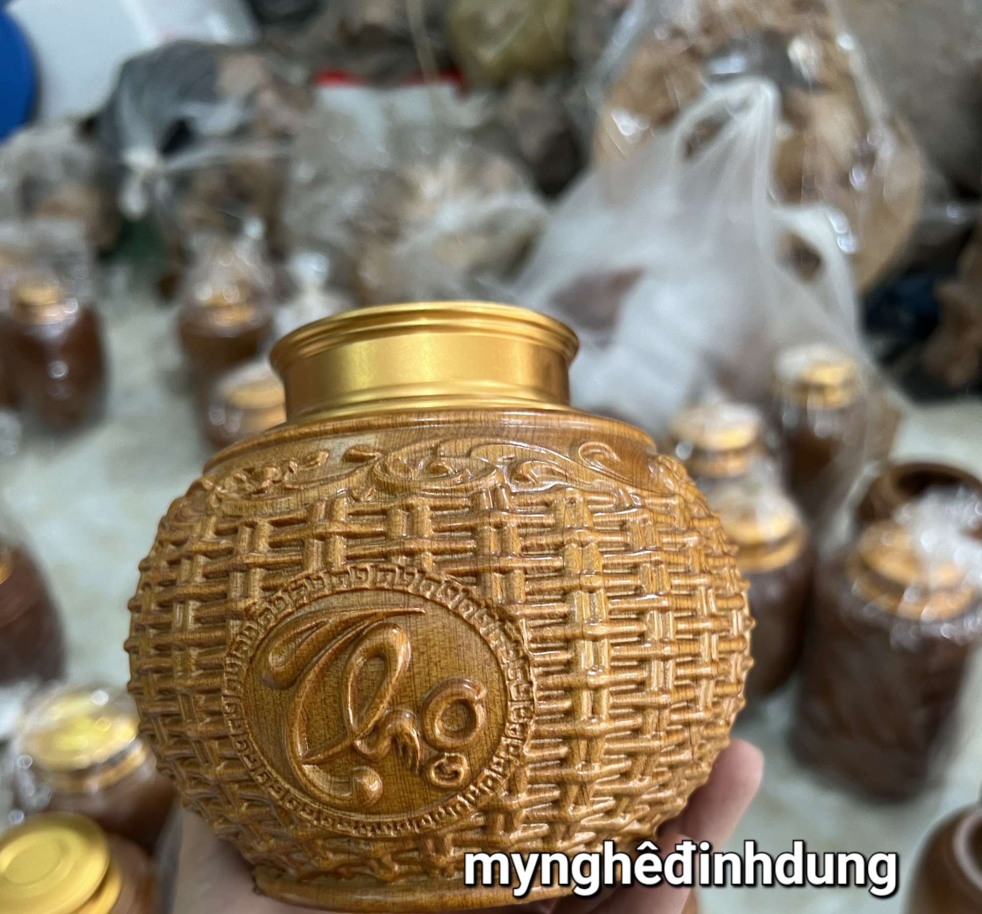 Hộp Hũ đựng trà bằng gỗ bách xanh thơm nức kt 14x14x16cm