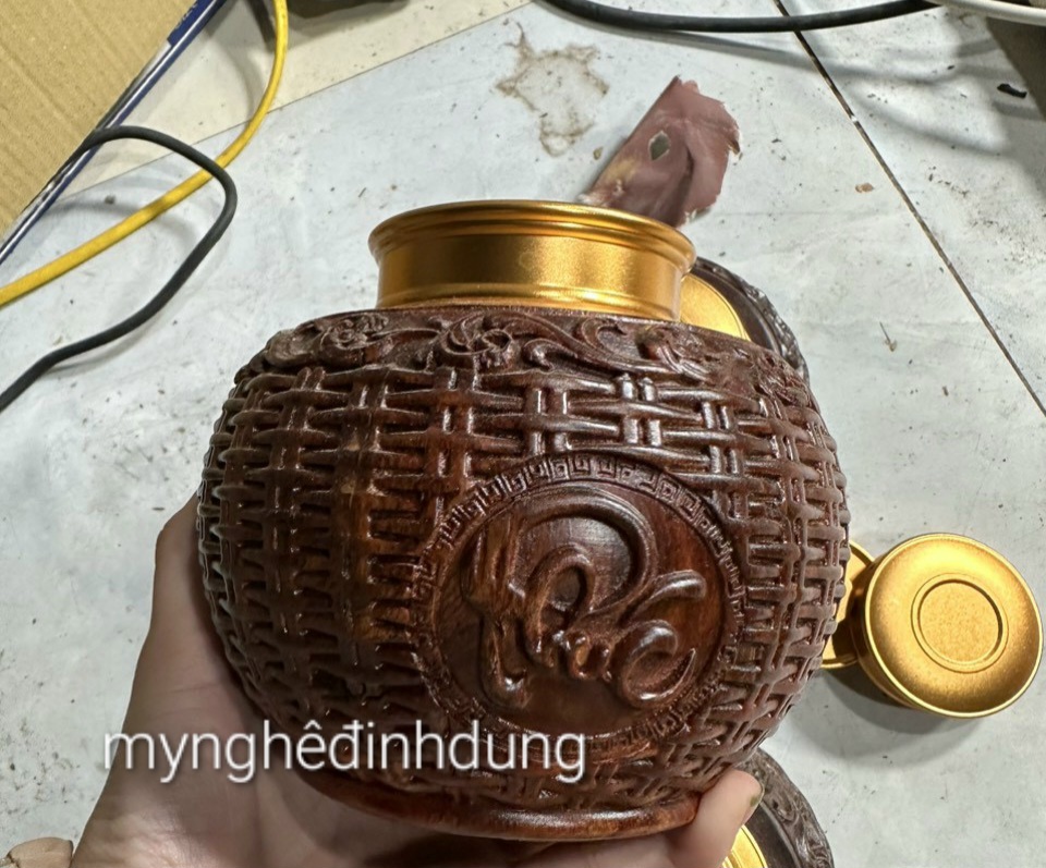 Hũ đựng trà (chè) đựng đa năng bằng gỗ trắc kt 14×14×13cm