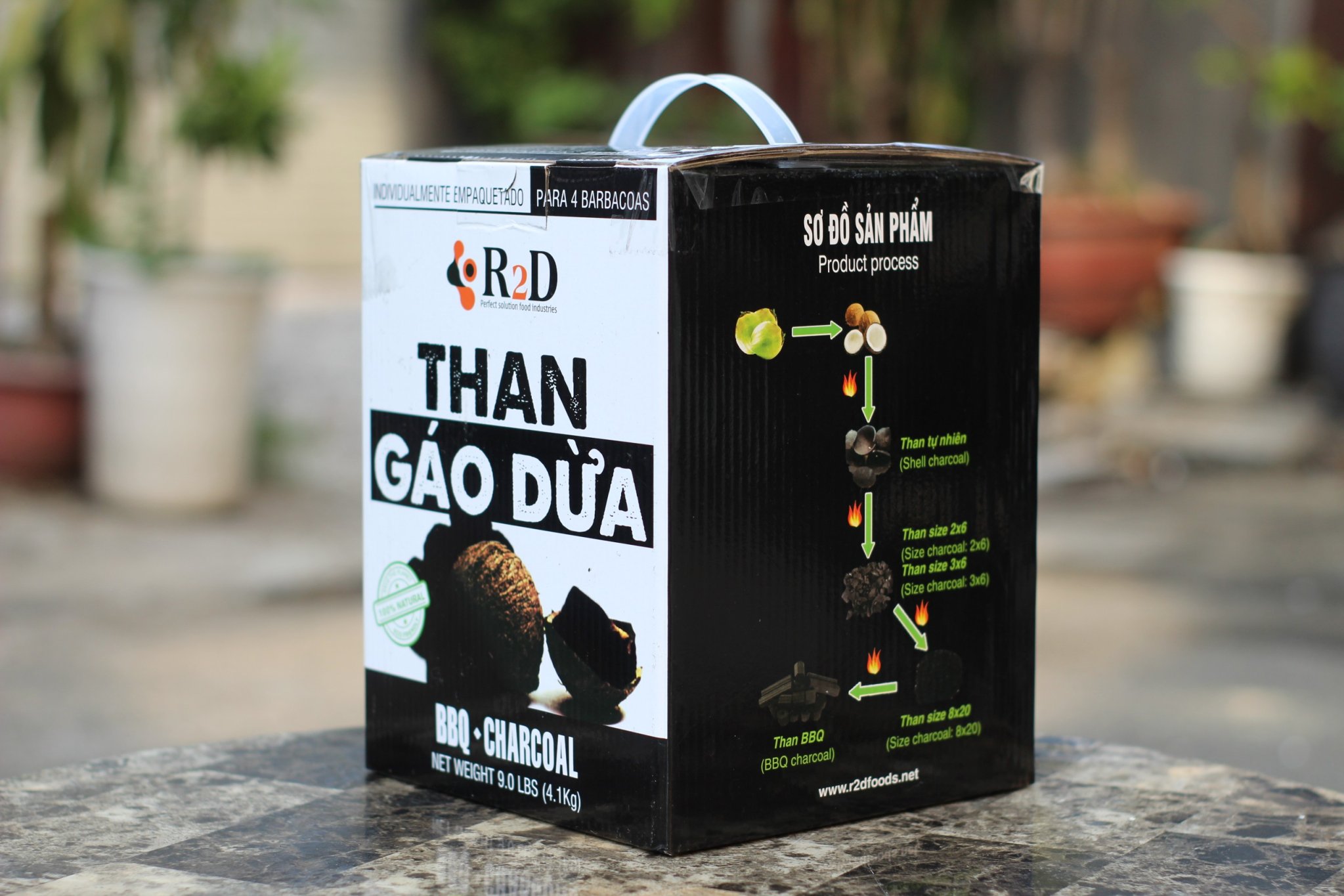 Combo 3 hộp than không khói làm từ Gáo dừa chính hãng R2D dùng cho tiệc nướng BBQ (tổng 7 kg than) an toàn cho sức khoẻ