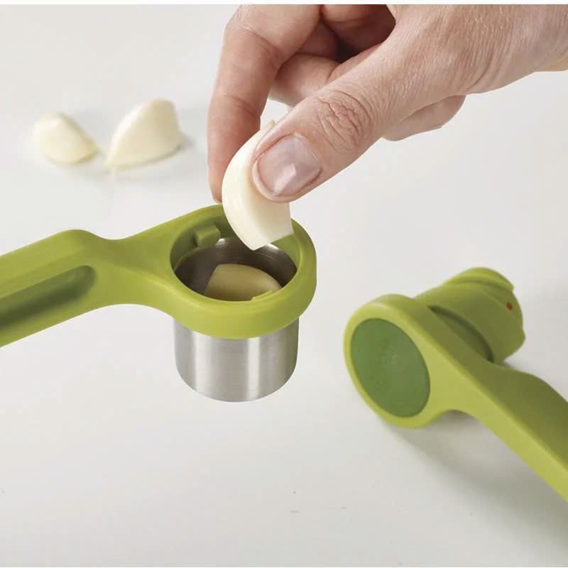 Dụng cụ ép tỏi Joseph Joseph Helix Garlic Press 20102 màu xanh lá Hàng chính hãng