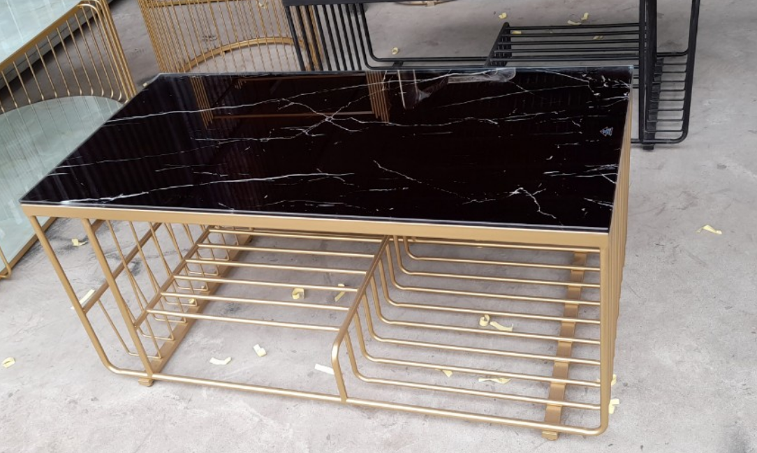 Bàn trà kim loại mặt kính Juno Sofa 50 x 100x 45 cm