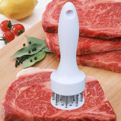 Dụng cụ đâm thịt ướp gia vị (giao màu ngẫu nhiên)