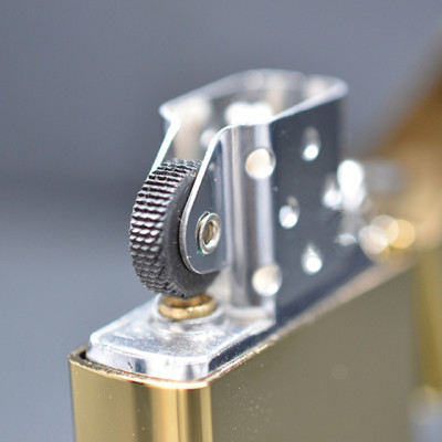 Vỏ Hột Quẹt Bật Lửa Hộp Quẹt Xăng Đá Zorro ZYN 003 Họa Tiết - Dùng Xăng Bấc Đá Cao Cấp