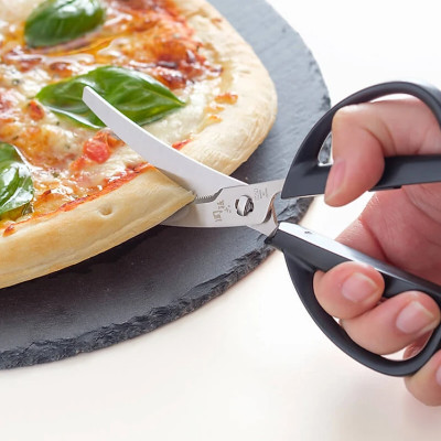 Kéo Nhà Bếp Đầu Cong Lưỡi Răng Cưa Bằng Thép Không Gỉ Kai - Hàng Nội Địa Nhật Chất Lượng