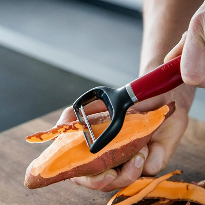  KitchenAid - Bào chữ Y Coreline màu đỏ 