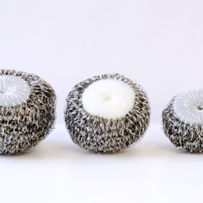 Combo set 04 miếng cọ xoong nồi lót mút 50g + set 50-70-100 chiếc găng tay nilon - made in Japan