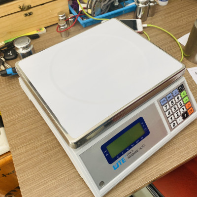 CÂN ĐIỆN TỬ UTE-N 6KG  Model: UWA-N 6kg x 0.2g